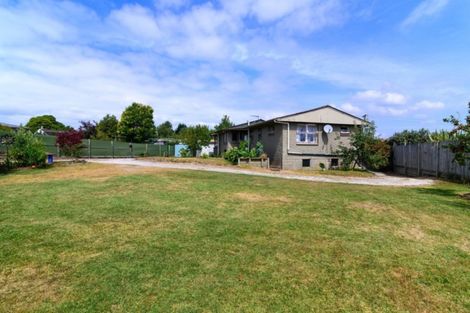 Photo of property in 11 Kahu Street, Utuhina, Rotorua, 3015