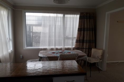 Photo of property in 6 Omata Road, Westown, New Plymouth, 4310