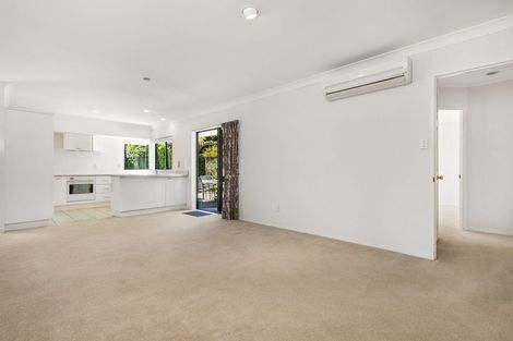 Photo of property in 5/31 Nicholas Road, Somerville, Auckland, 2014