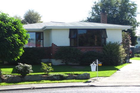 Photo of property in 1 Peat Place, Mosgiel, 9024