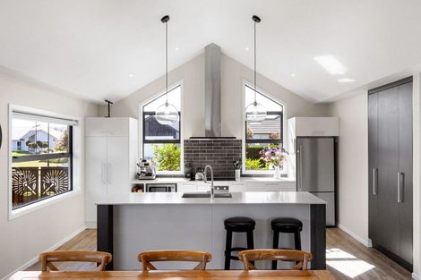 Photo of property in 6 Lewis Way, Cambridge, 3434