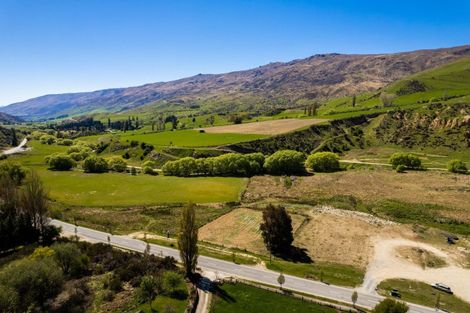 Photo of property in 5 Cardrona Valley Road, Wanaka, 9305