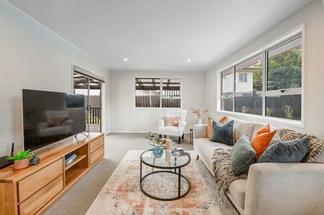 Photo of property in 113 Weatherly Road, Torbay, Auckland, 0630