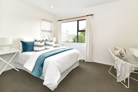 Photo of property in 22 Wentwood Place, Torbay, Auckland, 0630