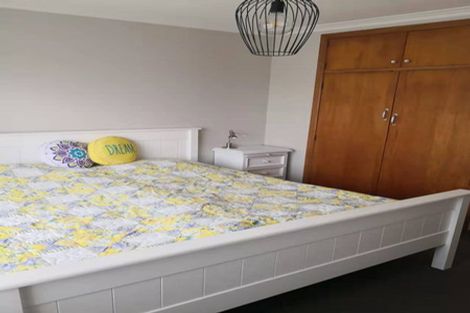 Photo of property in 6 Garden Terrace, Pukekohe, 2120