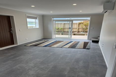 Photo of property in 28b Mana Esplanade, Paremata, Porirua, 5026