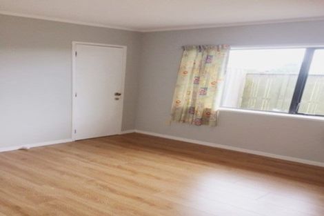 Photo of property in 31 Orangewood Drive, Northpark, Auckland, 2013