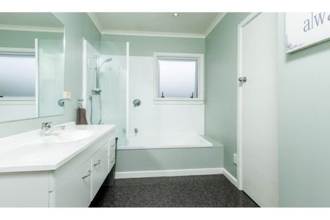 Photo of property in 37 Croucher Street, Richmond, 7020