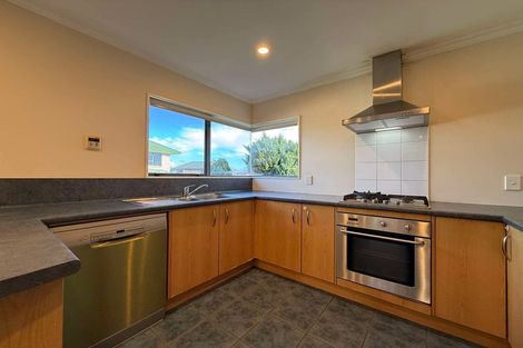 Photo of property in 10 Cabbage Tree Grove, Woodridge, Wellington, 6037