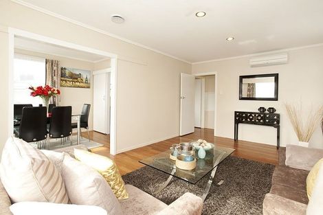 Photo of property in 1/12 Bond Crescent, Forrest Hill, Auckland, 0620