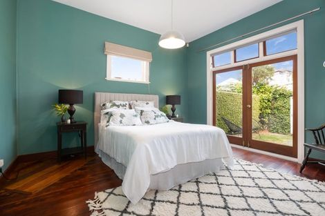 Photo of property in 28 Mortimer Terrace, Aro Valley, Wellington, 6021