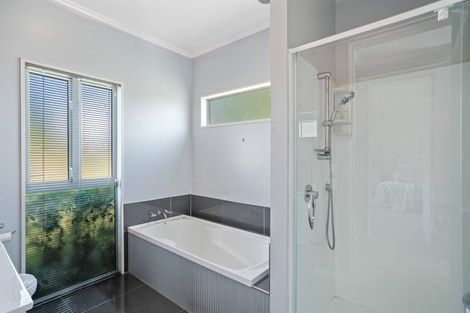 Photo of property in 17 Roberts Drive, Cromwell, 9310