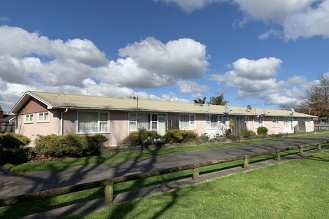 Photo of property in 4/122 Victoria Avenue, Hokowhitu, Palmerston North, 4410