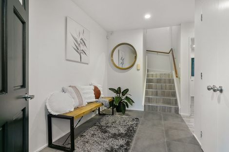 Photo of property in 1/25 Nigel Road, Browns Bay, Auckland, 0630