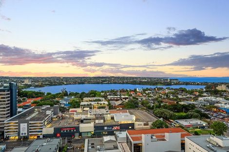 Photo of property in Sentinel Apartments, 1804/3 Northcroft Street, Takapuna, Auckland, 0622