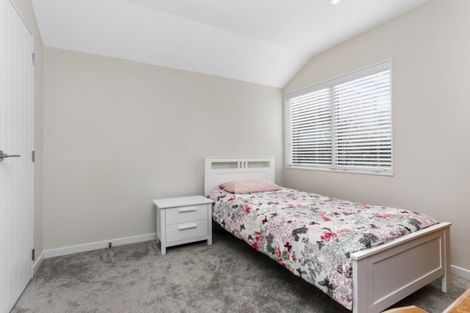 Photo of property in 7 Carex Way, Long Bay, Auckland, 0630