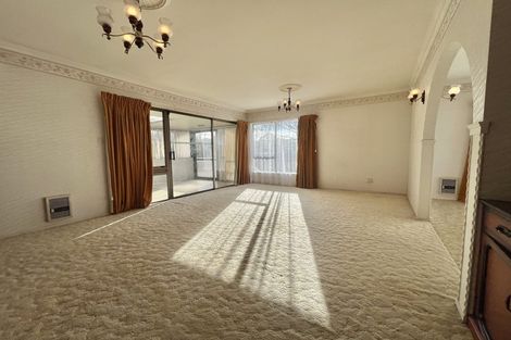 Photo of property in 3 Everglade Drive, Goodwood Heights, Auckland, 2105