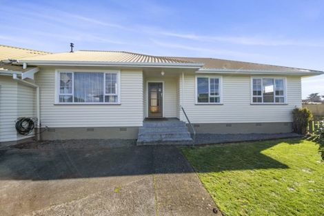 Photo of property in 44 Celia Street, Stratford, 4332