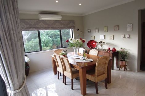 Photo of property in 8 Rangiwhea Road, Waiuku, 2123