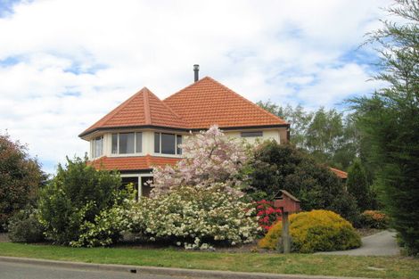 Photo of property in 19 Littles Lane, Woodend, 7610