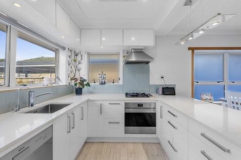 Photo of property in 19 Fyfe Avenue, Papatoetoe, Auckland, 2025