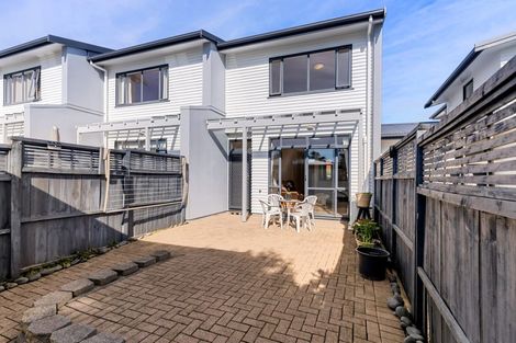 Photo of property in 34/2 Armoy Drive, East Tamaki, Auckland, 2016