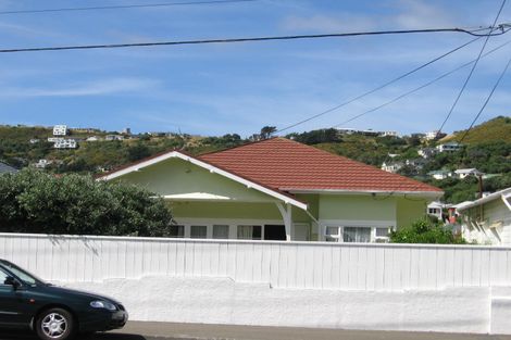 Photo of property in 95 Derwent Street, Island Bay, Wellington, 6023
