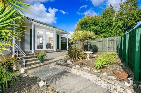 Photo of property in 117 Stanley Road, Glenfield, Auckland, 0629
