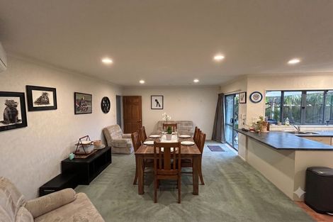 Photo of property in 21 Caltra Place, East Tamaki, Auckland, 2016