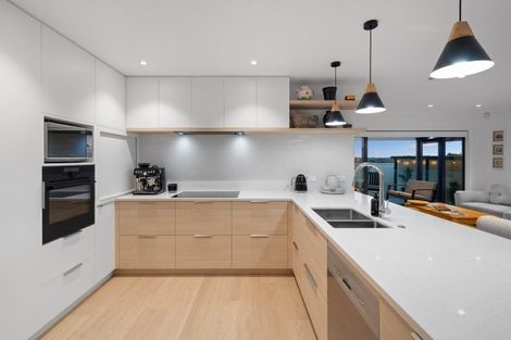 Photo of property in 16 Tokerau Crescent, Pukekohe, 2120