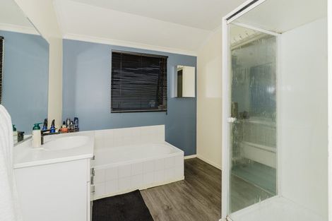 Photo of property in 3 Aldershot Place, Nawton, Hamilton, 3200