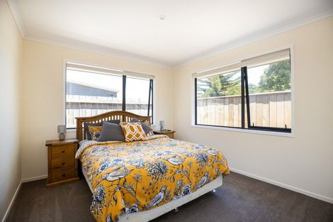 Photo of property in 15 Nukuroa Close, Waitara, 4320