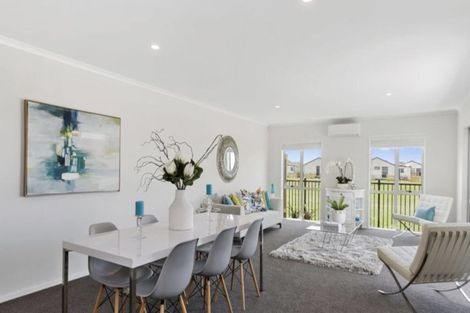 Photo of property in 12 Fuller Street, Papamoa Beach, Papamoa, 3118