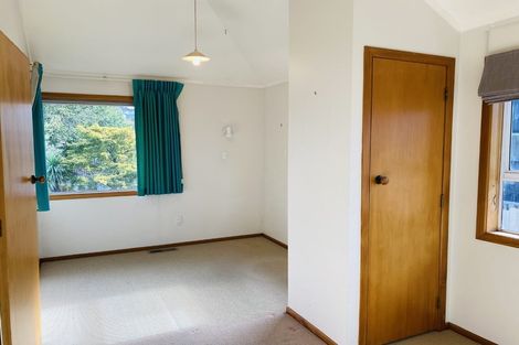 Photo of property in 5 Bevyn Street, Castor Bay, Auckland, 0620