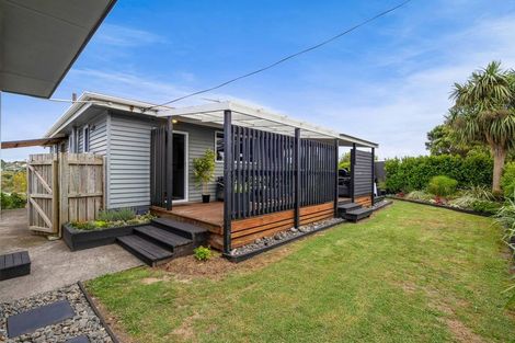 Photo of property in 116 Omata Road, Marfell, New Plymouth, 4310