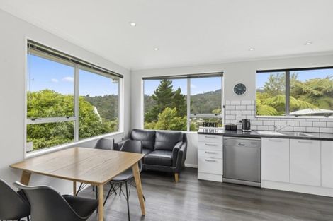 Photo of property in 28 Clapham Grove, Stokes Valley, Lower Hutt, 5019