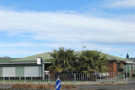 Photo of property in 35a Hukanui Road, Fairfield, Hamilton, 3214