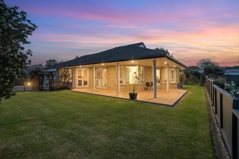 Photo of property in 45 Oxford Street, Te Puke, 3119