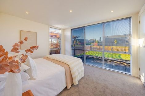 Photo of property in 915 Avenue Road East, Parkvale, Hastings, 4122