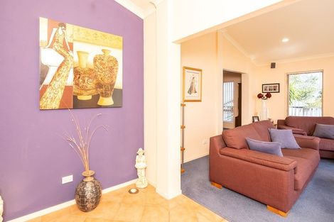 Photo of property in 25 Limousin Place, Grandview Heights, Hamilton, 3200