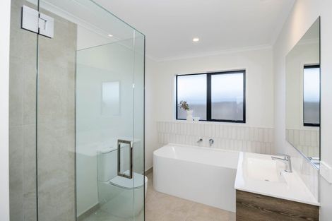 Photo of property in 24 Oralee Terrace, Peacocke, 3206