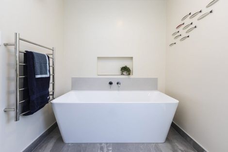 Photo of property in 271 Queenspark Drive, Parklands, Christchurch, 8083