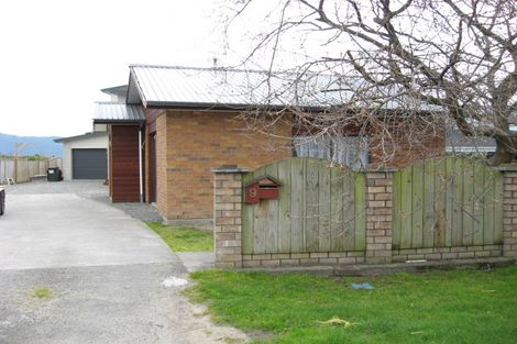 Photo of property in 9 Makora Road, Otaihanga, Paraparaumu, 5036