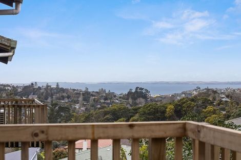 Photo of property in 1/807 East Coast Road, Northcross, Auckland, 0630