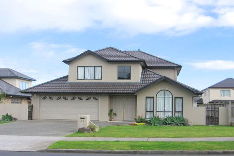 Photo of property in 31 Middlefield Drive, East Tamaki Heights, Auckland, 2016