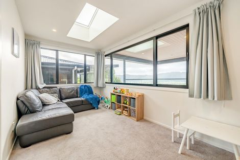 Photo of property in 47 Normandale Road, Normandale, Lower Hutt, 5010