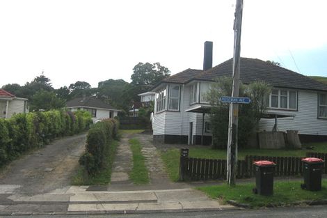 Photo of property in 2/33 Roseman Avenue, Mount Roskill, Auckland, 1041