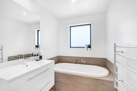 Photo of property in 309 Halswell Junction Road, Halswell, Christchurch, 8025