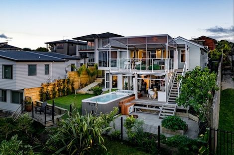 Photo of property in 1/53 Rosario Crescent, Red Beach, 0932