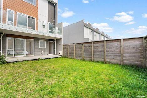 Photo of property in 87 Bordeaux Parade, Te Atatu South, Auckland, 0610